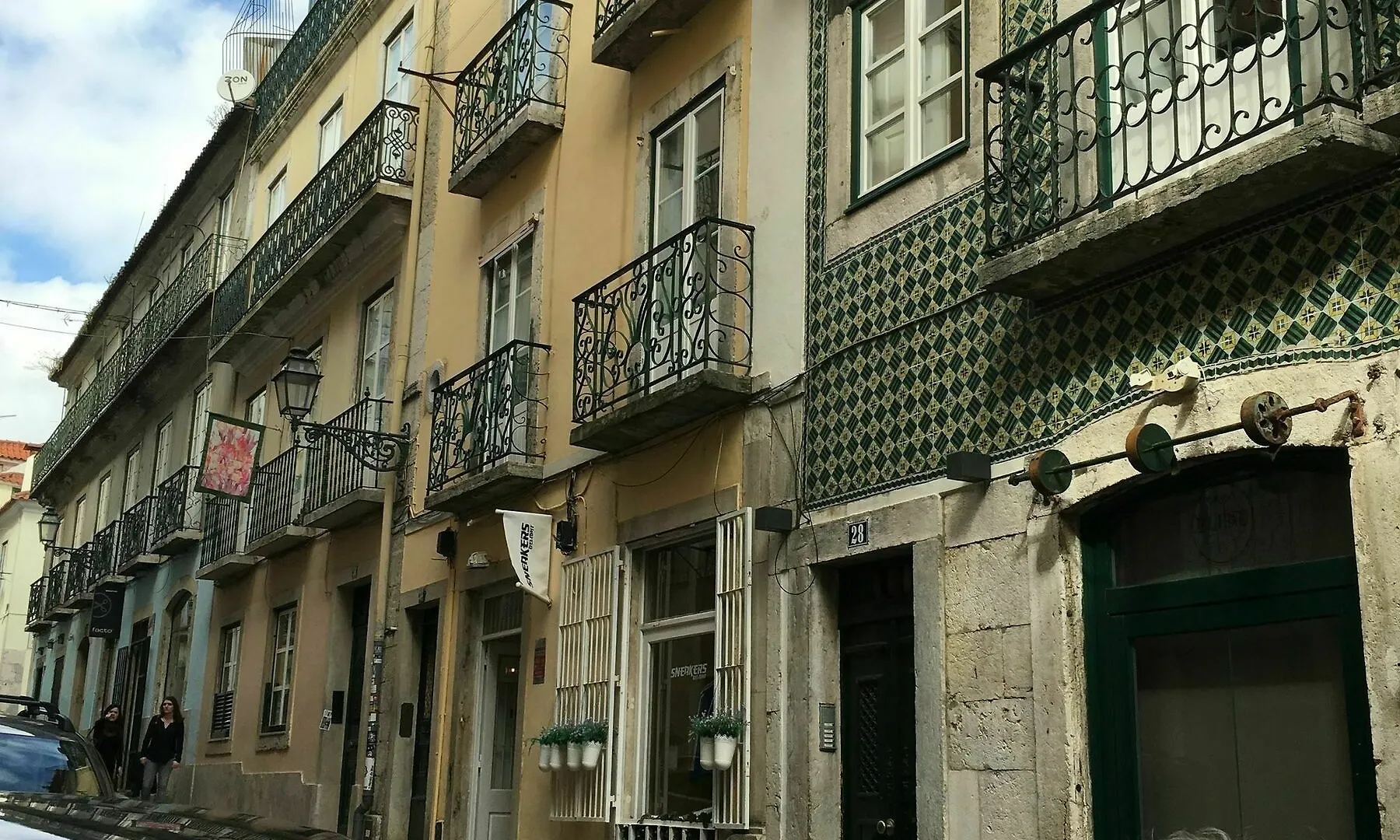 Lisbon Fragrances Apartment