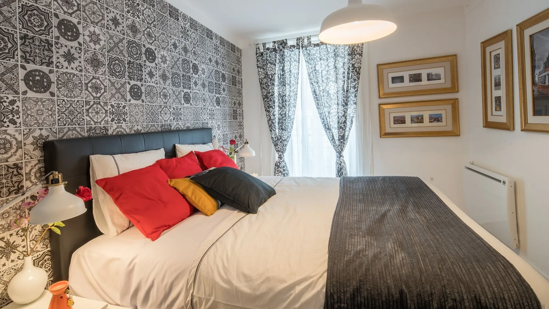 Lisbon Fragrances Apartment